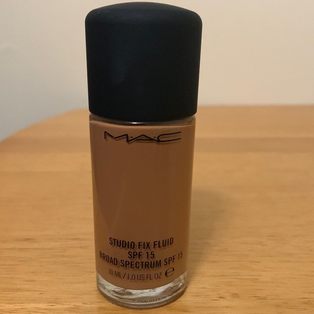 M.A.C Studio Fix Fluid